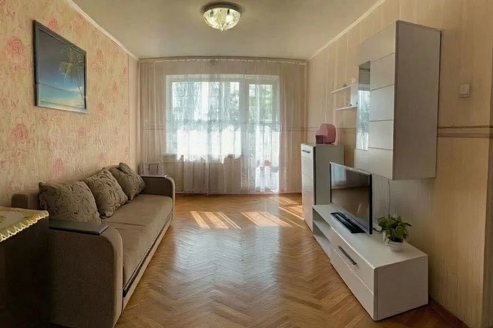 Продаётся 3-комнатная квартира, 58.1 м²
