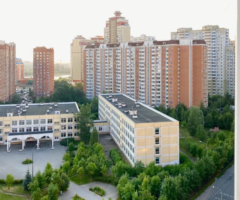 Продаётся 1-комнатная квартира, 43 м²