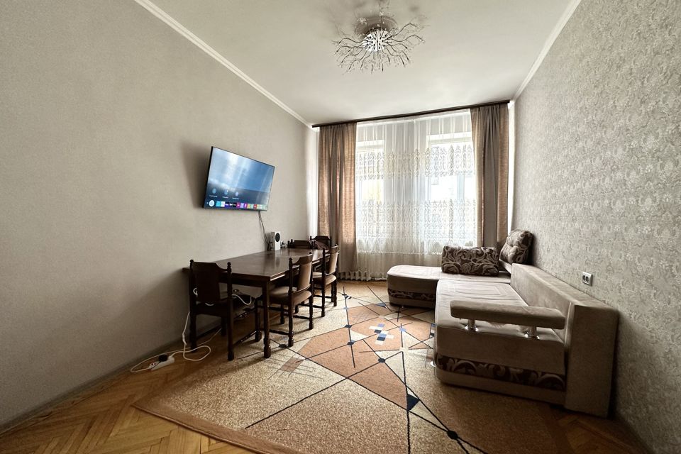 Продаётся 3-комнатная квартира, 70.8 м²