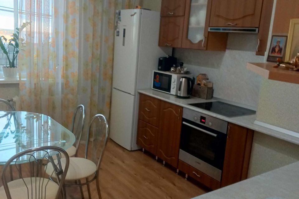 Продаётся 2-комнатная квартира, 64 м²