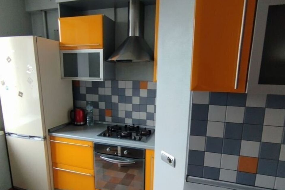 Сдаётся 2-комнатная квартира, 56 м²