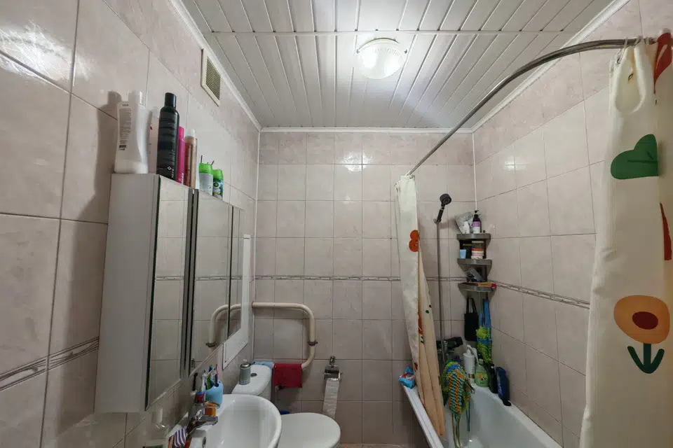 Продаётся 1-комнатная квартира, 40.6 м²