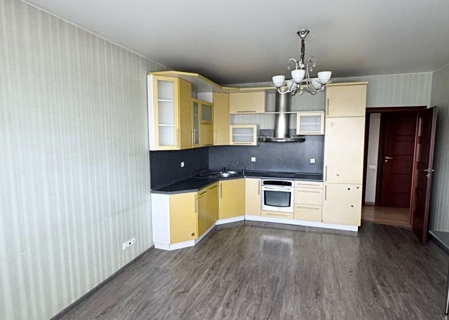 Продаётся 2-комнатная квартира, 56.7 м²