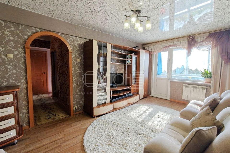 Продаётся 4-комнатная квартира, 58.1 м²