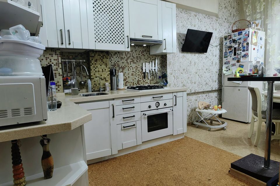 Продаётся 2-комнатная квартира, 55 м²