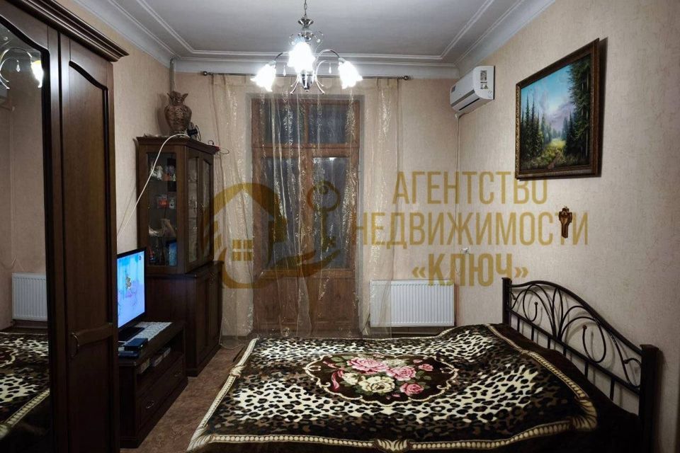 Продаётся 2-комнатная квартира, 55.6 м²
