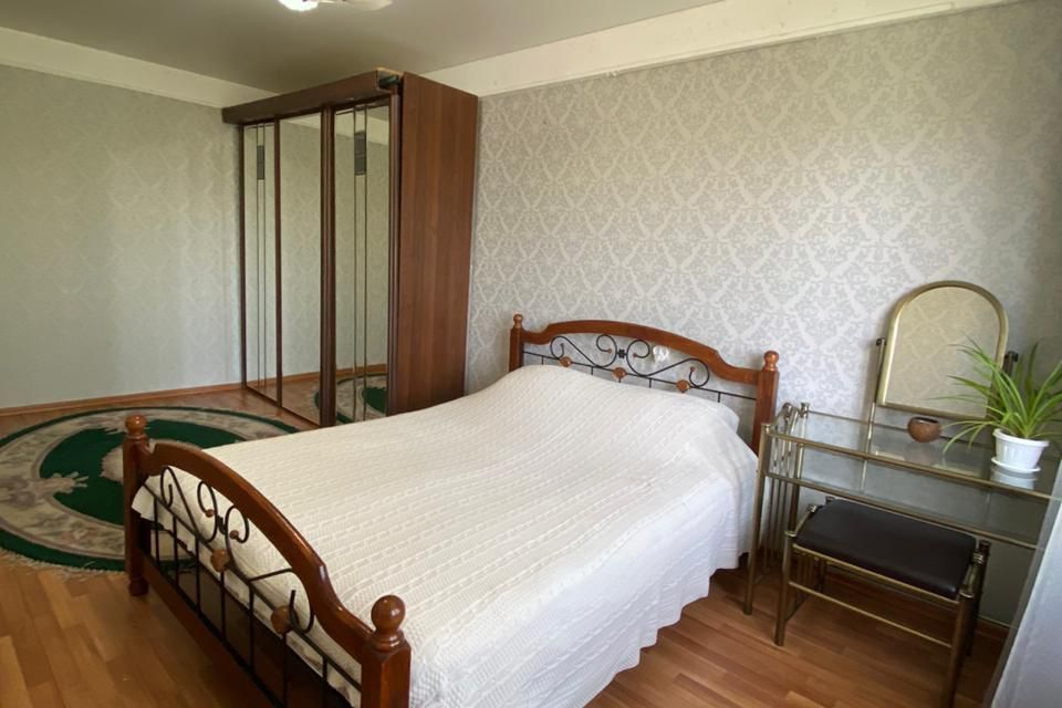 Продаётся 2-комнатная квартира, 58 м²