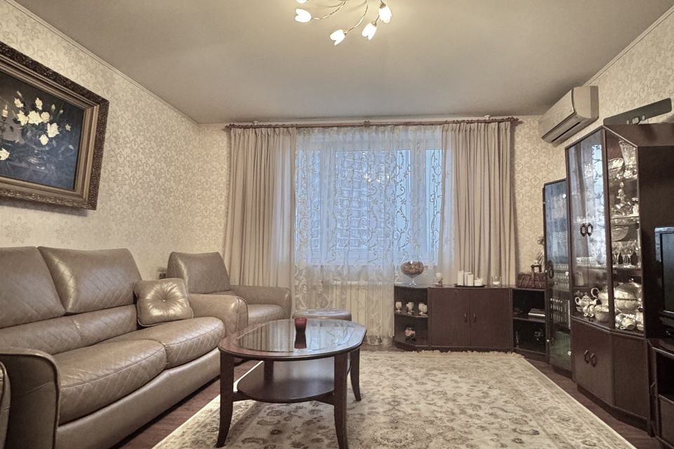 Продаётся 3-комнатная квартира, 82.6 м²