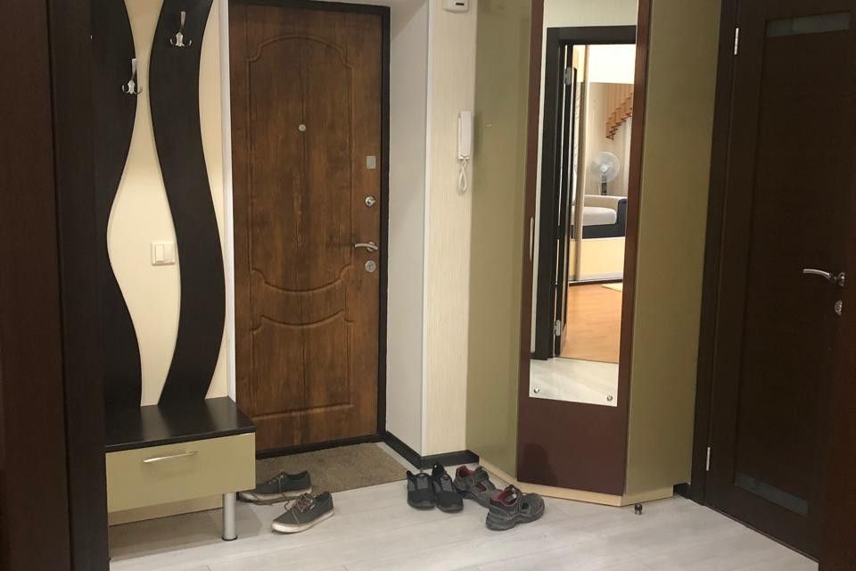 Продаётся 2-комнатная квартира, 63.2 м²