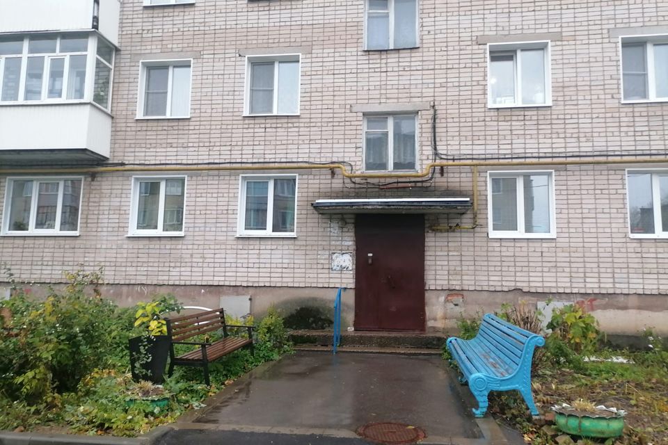 Продаётся 4-комнатная квартира, 59.4 м²