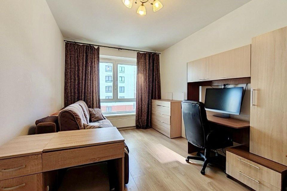 Продаётся 1-комнатная квартира, 42 м²