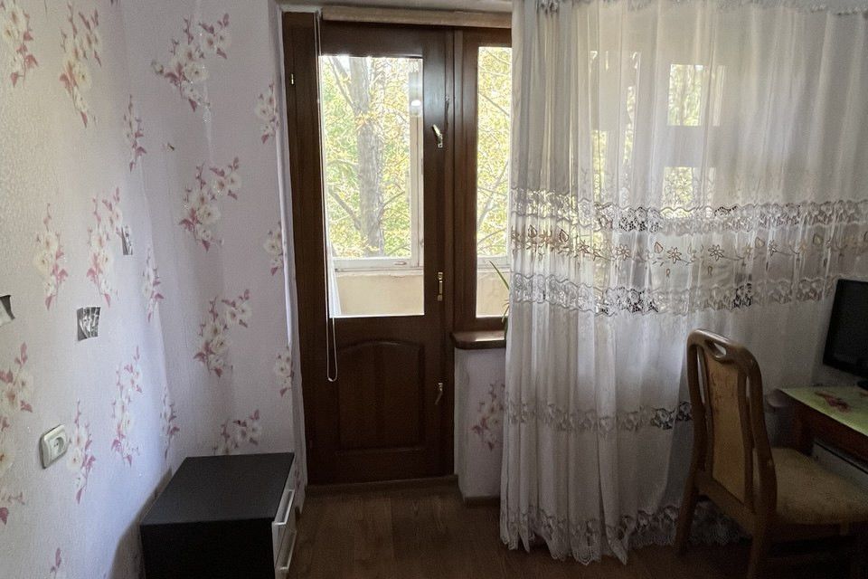 Продаётся 3-комнатная квартира, 60.4 м²