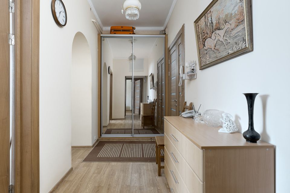 Продаётся 2-комнатная квартира, 61.5 м²