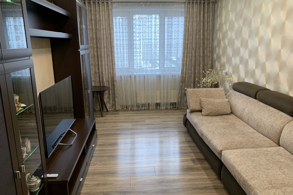 Продаётся 3-комнатная квартира, 63.5 м²