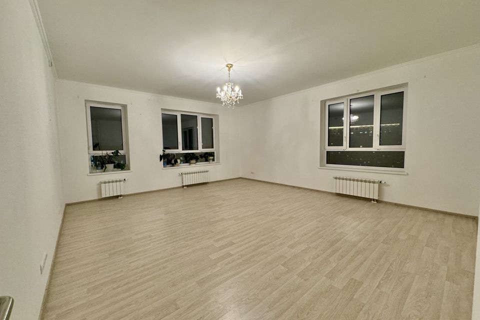 Продаётся 3-комнатная квартира, 95 м²