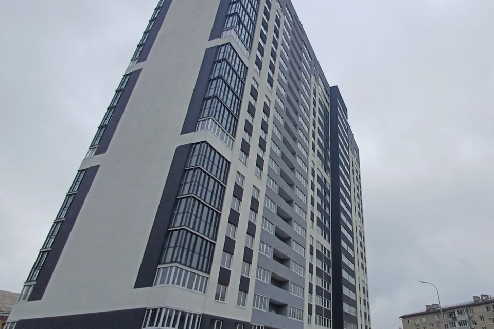 Продаётся 2-комнатная квартира, 93.2 м²