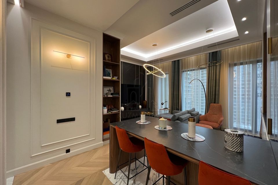 Продаётся 4-комнатная квартира, 140 м²