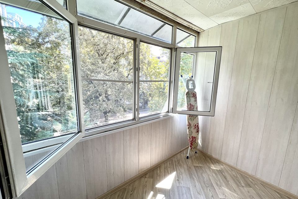 Продаётся 1-комнатная квартира, 32 м²