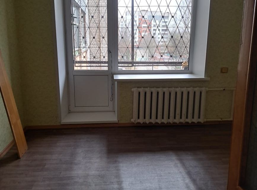 Сдаётся 3-комнатная квартира, 56.4 м²