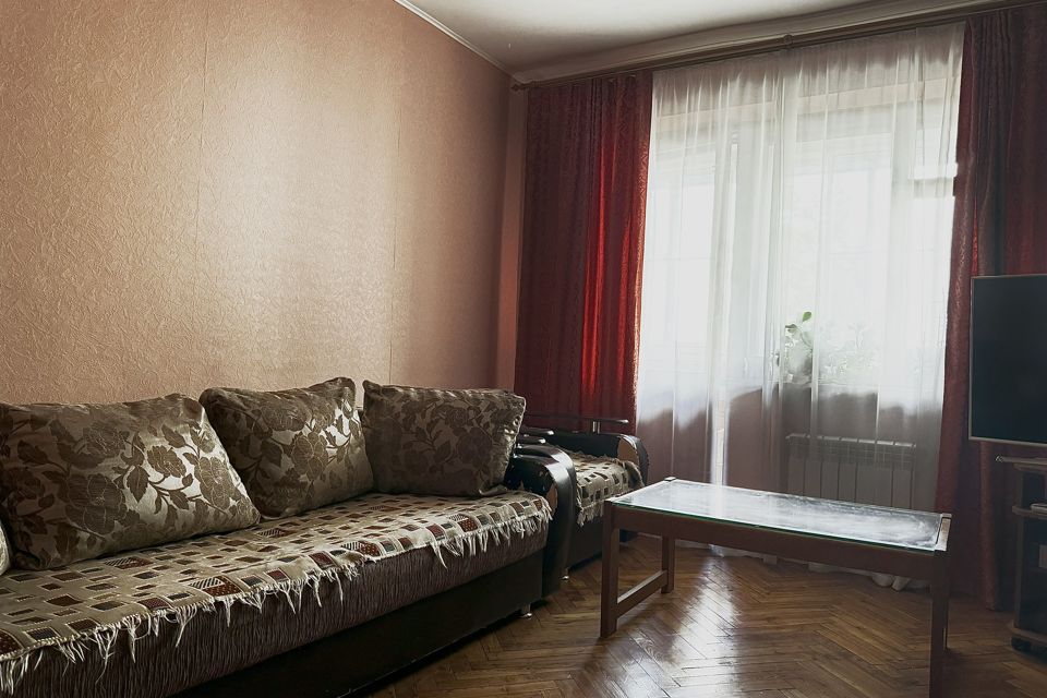 Продаётся 3-комнатная квартира, 59.4 м²