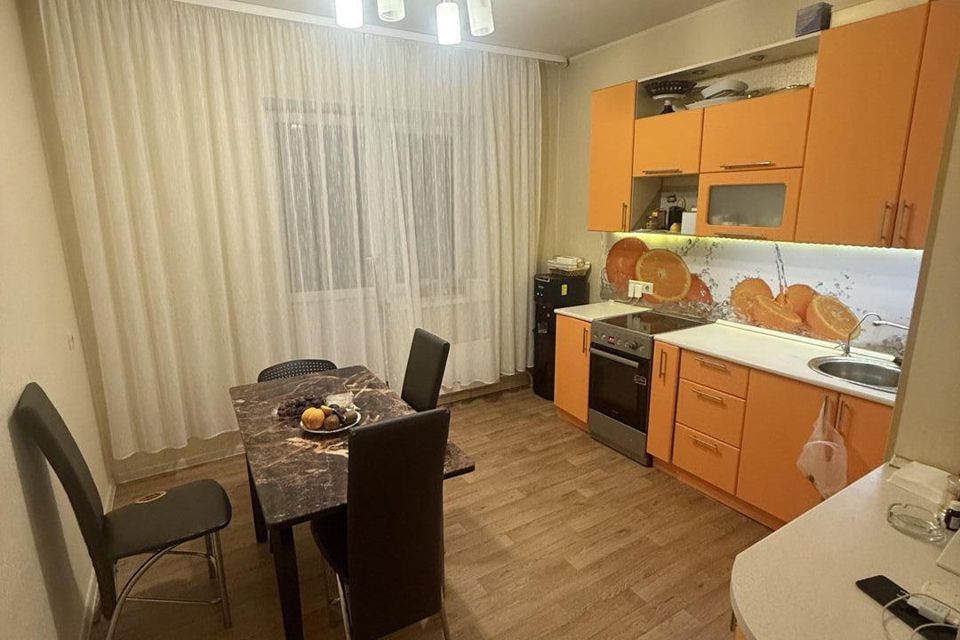 Продаётся 2-комнатная квартира, 56.7 м²