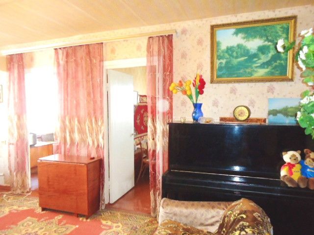 Продаётся 4-комнатная квартира, 64 м²