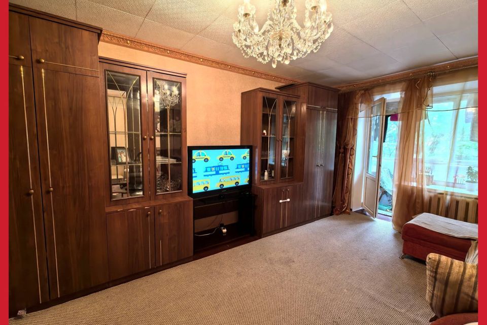 Продаётся 3-комнатная квартира, 60.5 м²