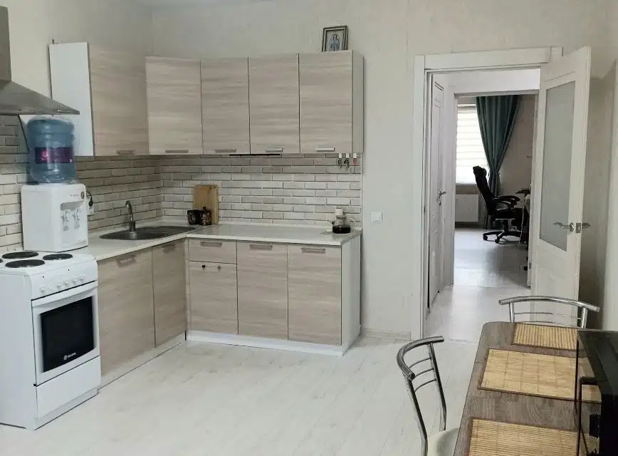 Продаётся 1-комнатная квартира, 42 м²