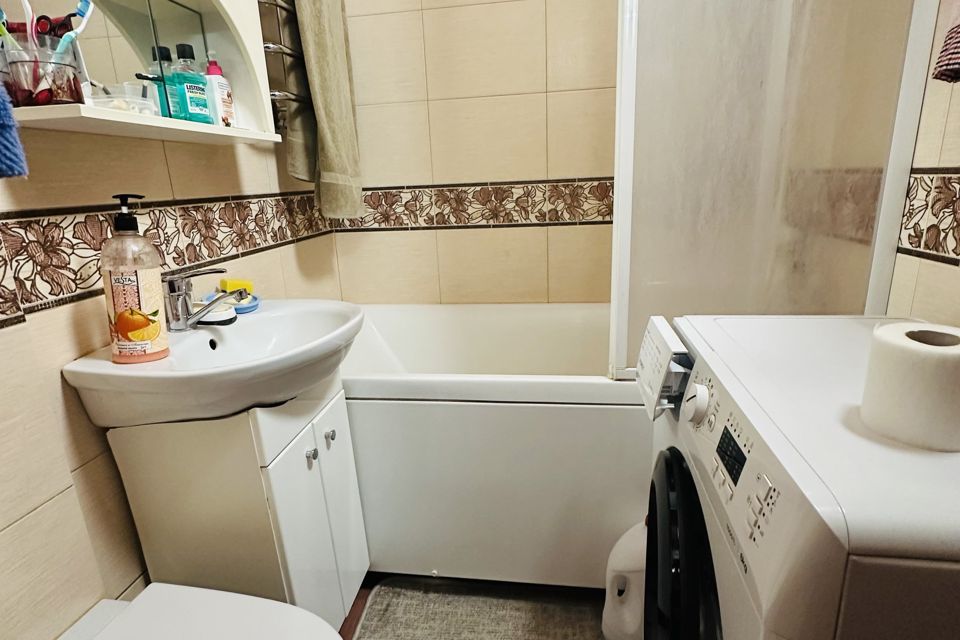 Продаётся студия, 58 м²