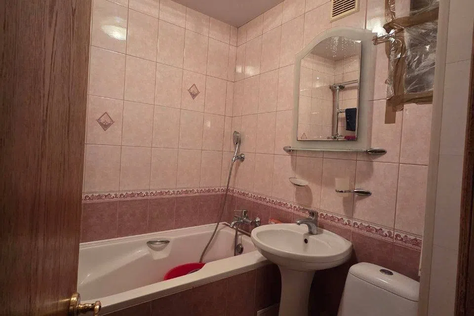 Продаётся 3-комнатная квартира, 56 м²