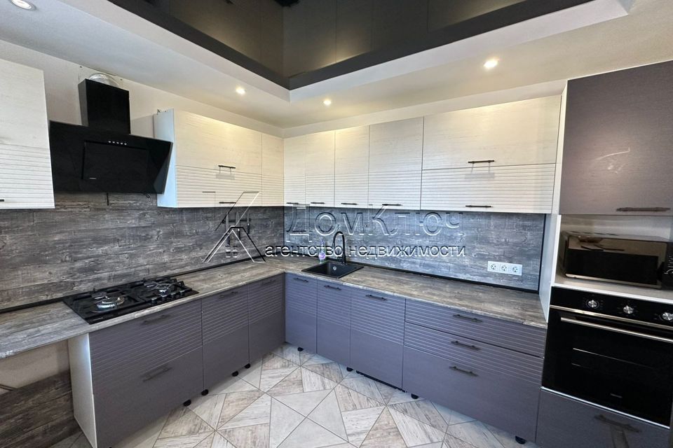Продаётся 3-комнатная квартира, 60 м²
