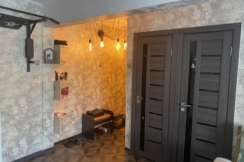 Продаётся 3-комнатная квартира, 57.9 м²