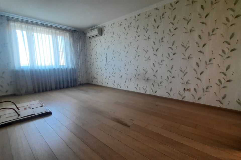 Продаётся 1-комнатная квартира, 43.8 м²