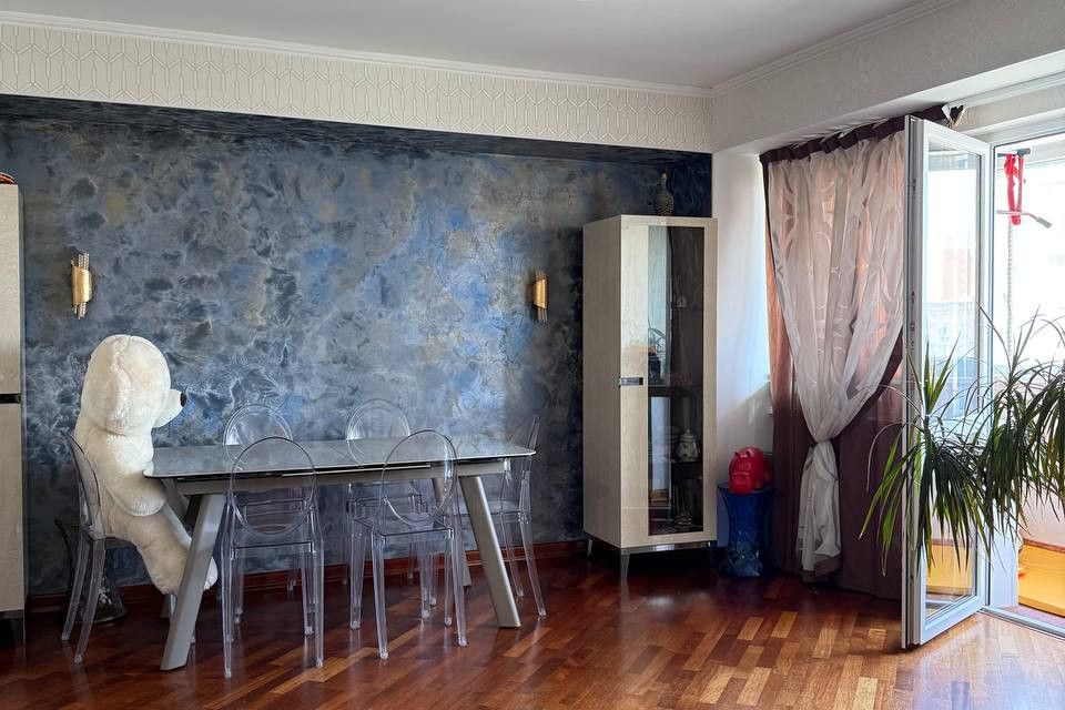 Продаётся 3-комнатная квартира, 71.1 м²