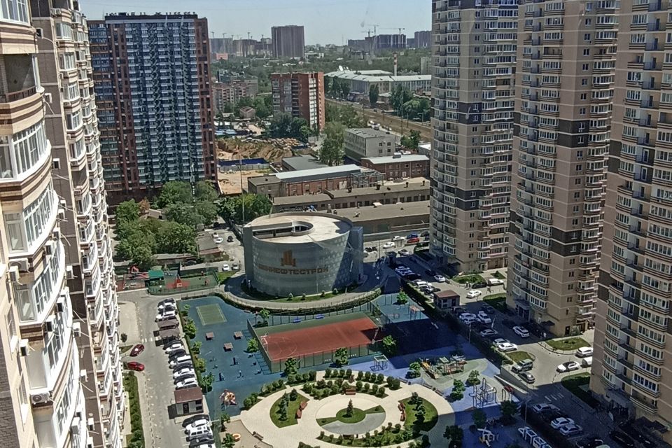 Продаётся 1-комнатная квартира, 41.3 м²
