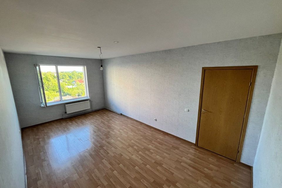 Продаётся 1-комнатная квартира, 42.4 м²