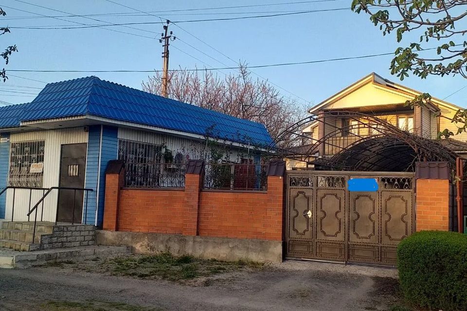Продаётся 2-этажный дом, 182 м²