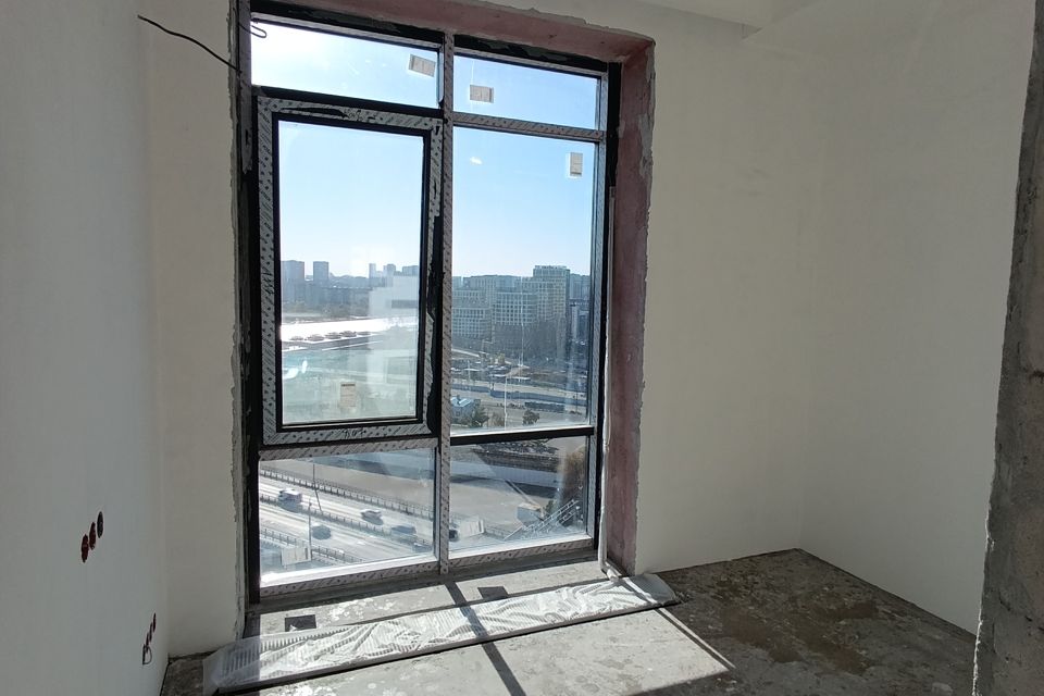 Продаётся 3-комнатная квартира, 100.8 м²