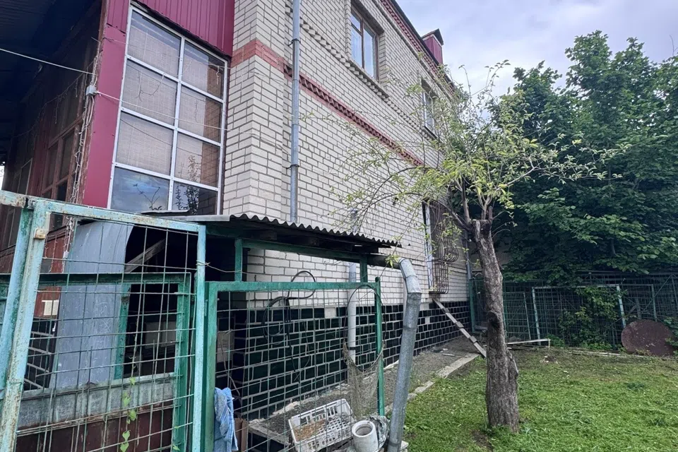 Продаётся 3-этажный дом, 145 м²