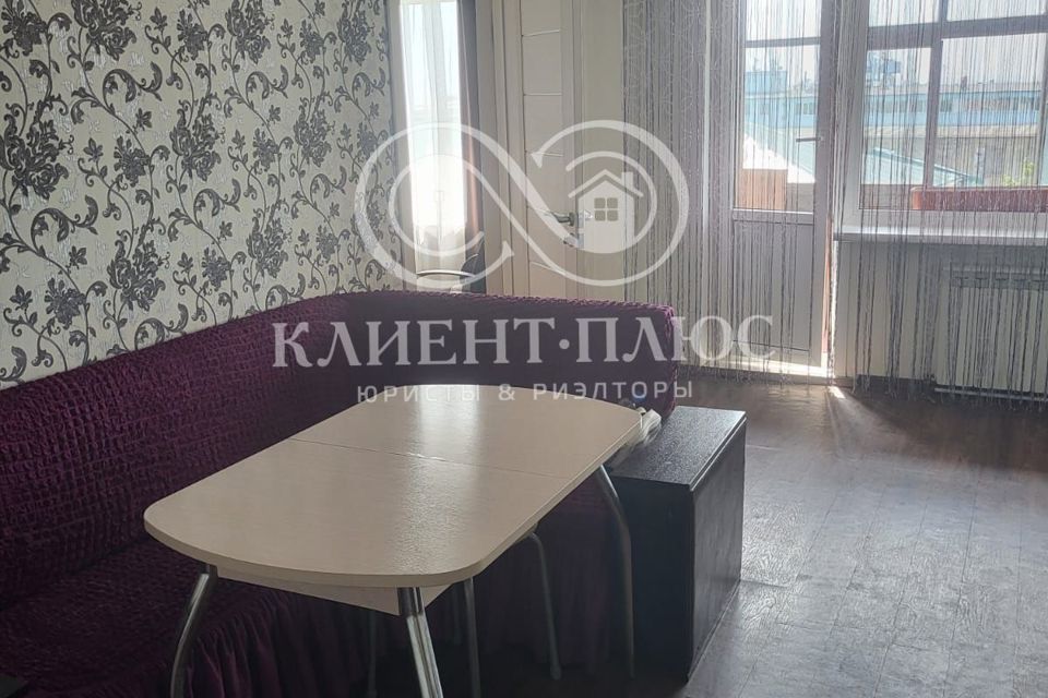 Продаётся 3-комнатная квартира, 54.9 м²