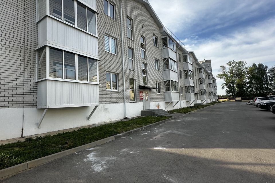 Продаётся 1-комнатная квартира, 41.7 м²