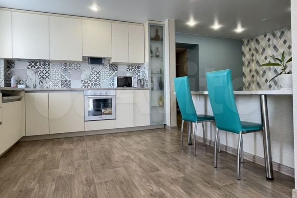 Продаётся 2-комнатная квартира, 64 м²