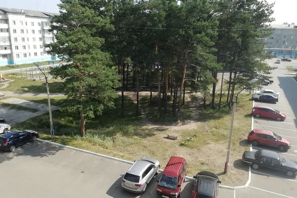 Продаётся 4-комнатная квартира, 87 м²