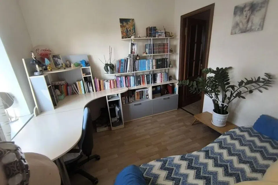 Продаётся 3-комнатная квартира, 64 м²