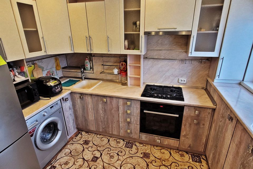 Продаётся 3-комнатная квартира, 59.3 м²