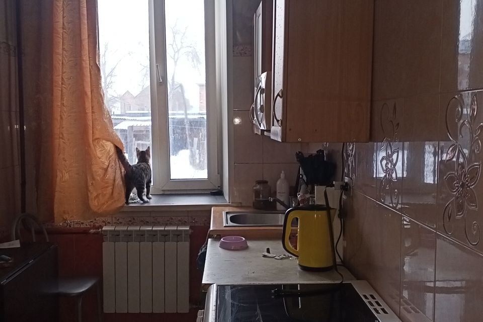 Продаётся 3-комнатная квартира, 60.5 м²