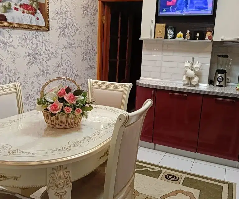 Продаётся 3-комнатная квартира, 76.3 м²