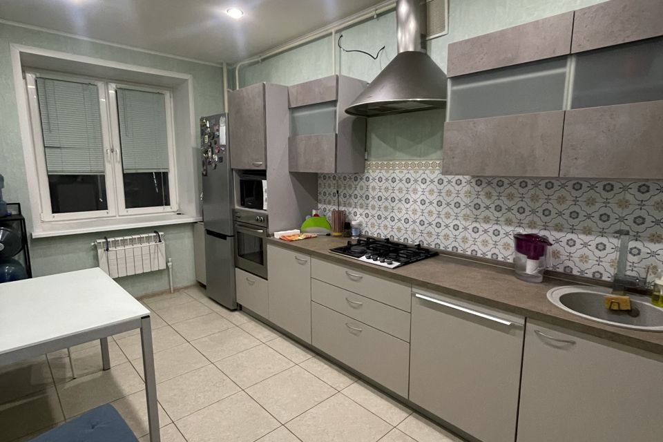 Продаётся 2-комнатная квартира, 56 м²