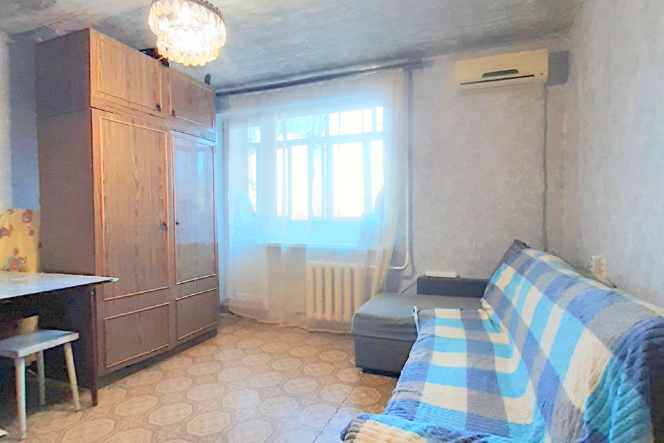 Продаётся 2-комнатная квартира, 42.4 м²