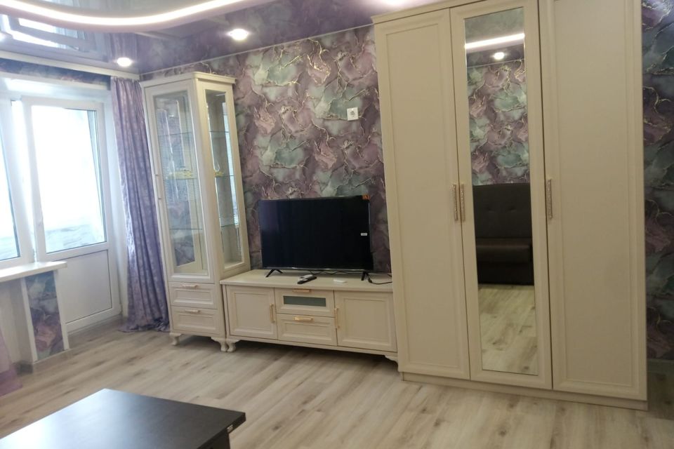 Сдаётся 4-комнатная квартира, 75.7 м²